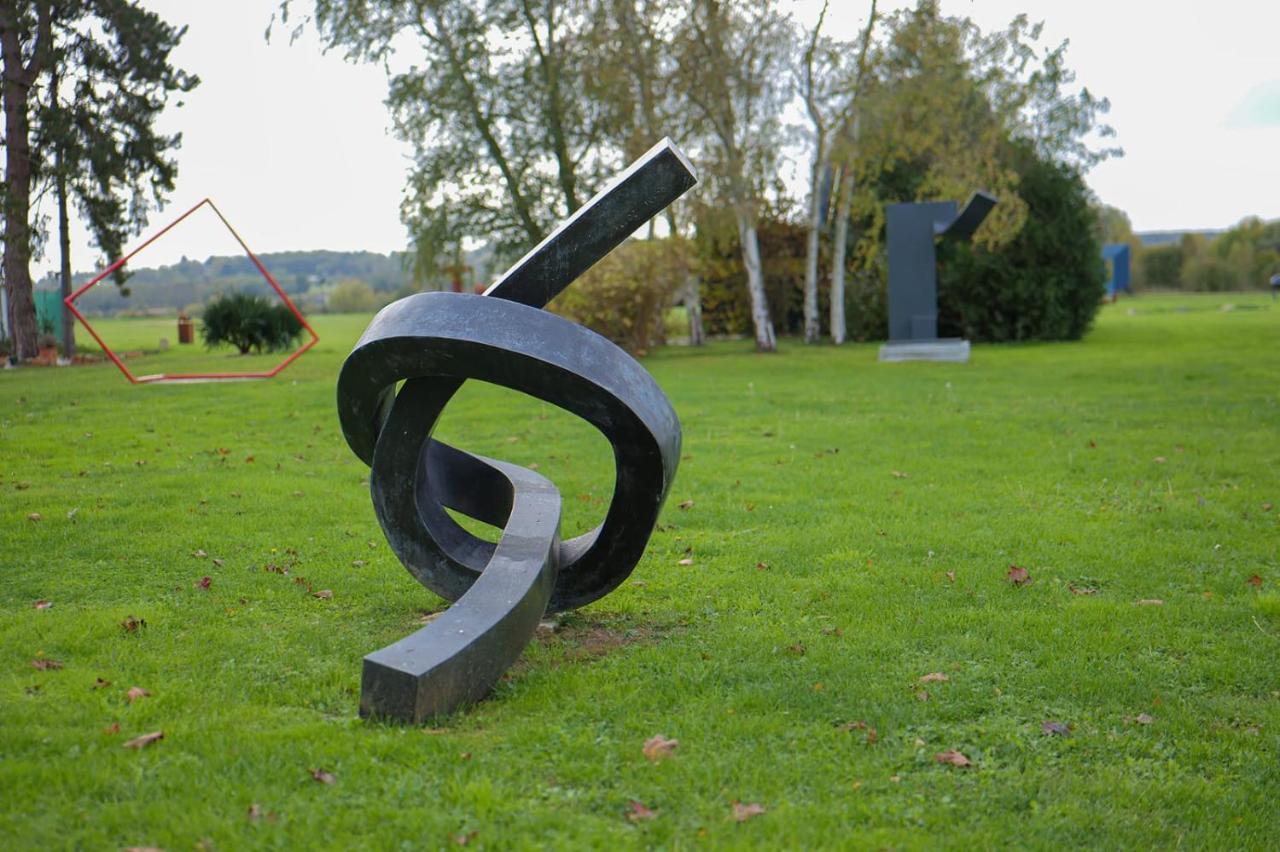 Gite Dans Parc De Sculptures - Gîte Pondichery Port-Mort Exterior foto